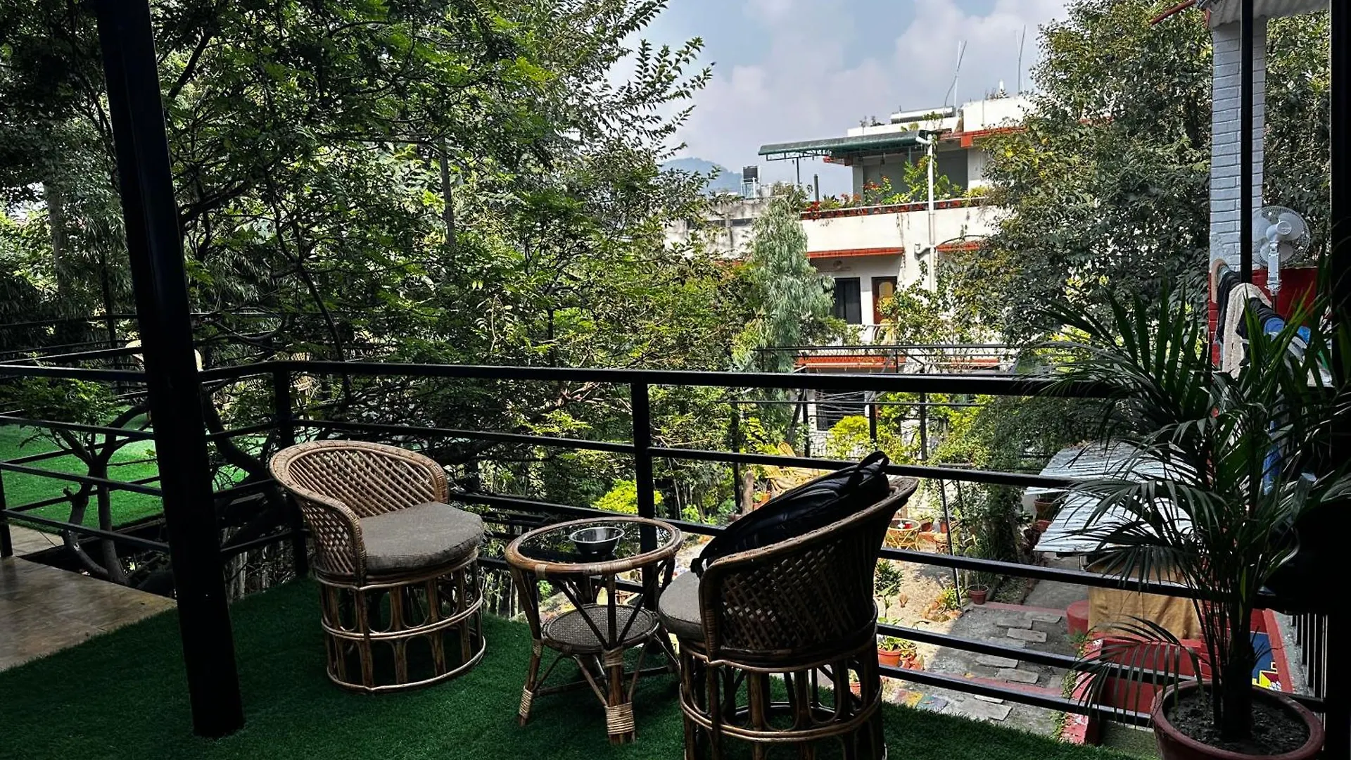 Institute Of Natural Medicine , Yoga & Therapy Home Kathmandu 0*,