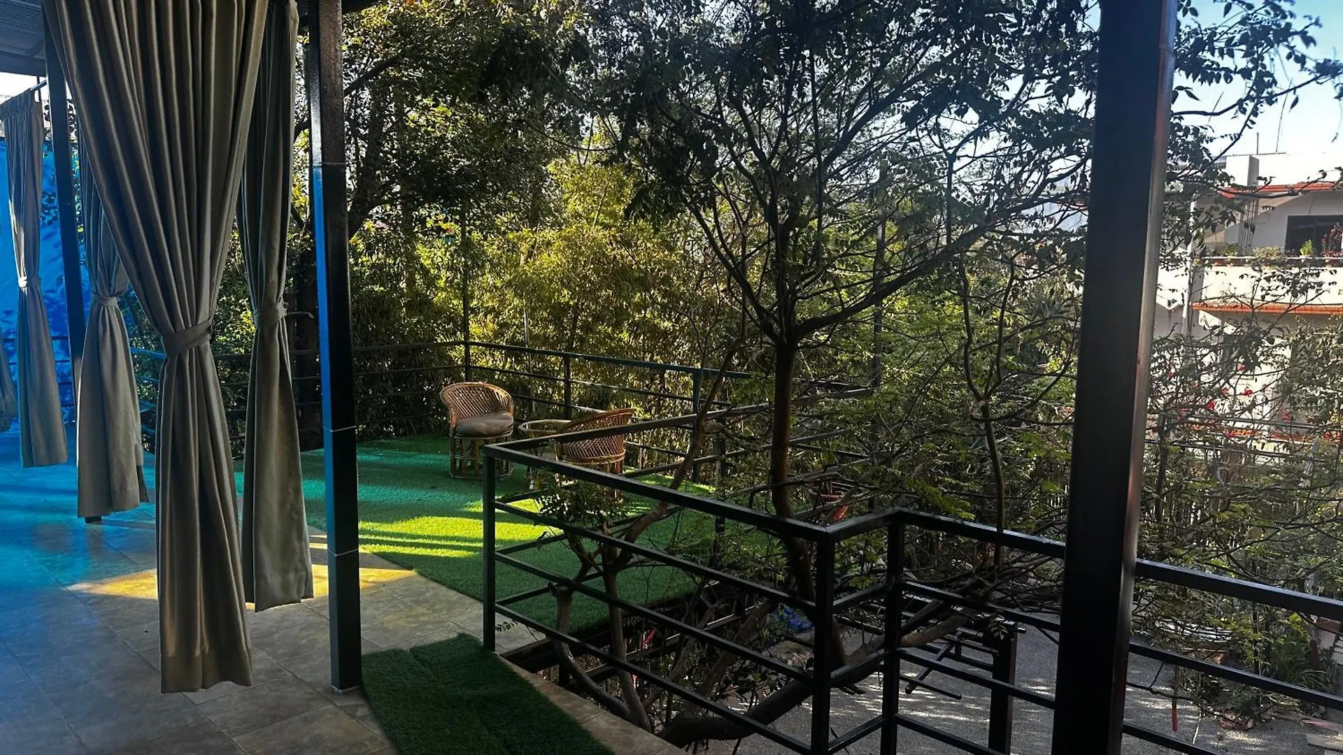 Institute Of Natural Medicine , Yoga & Therapy Home Kathmandu