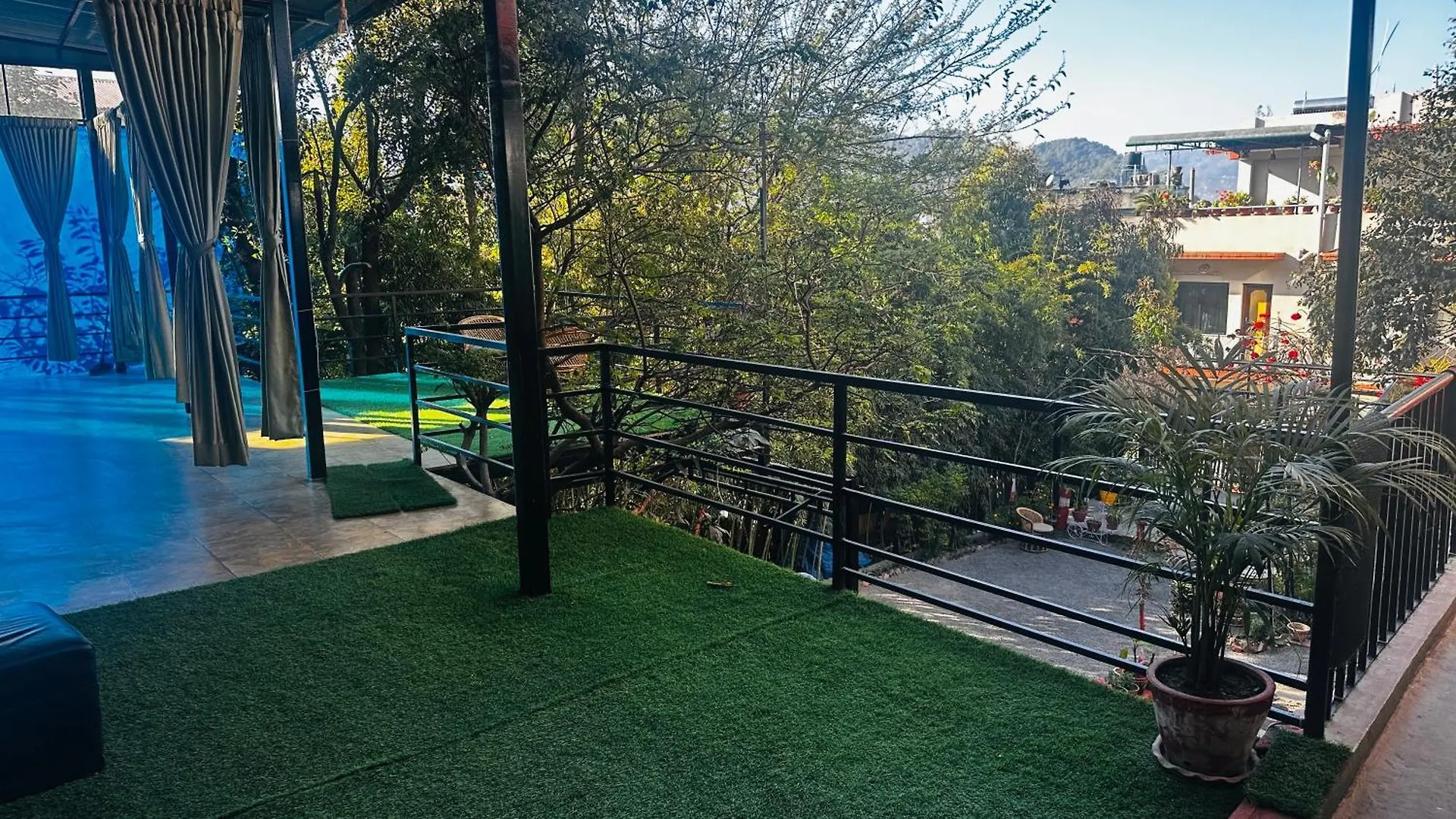 Institute Of Natural Medicine , Yoga & Therapy Home Kathmandu Bed & Breakfast